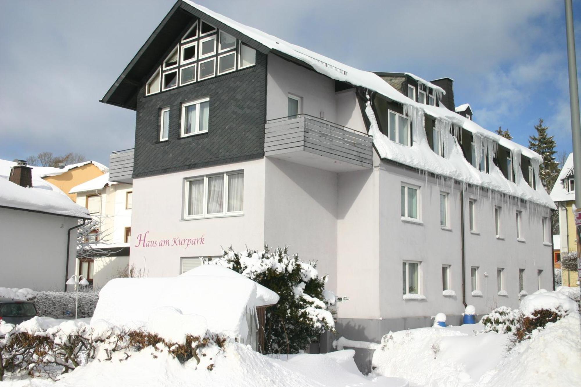 Haus Am Kurpark Hotel Garni Bad Steben Buitenkant foto