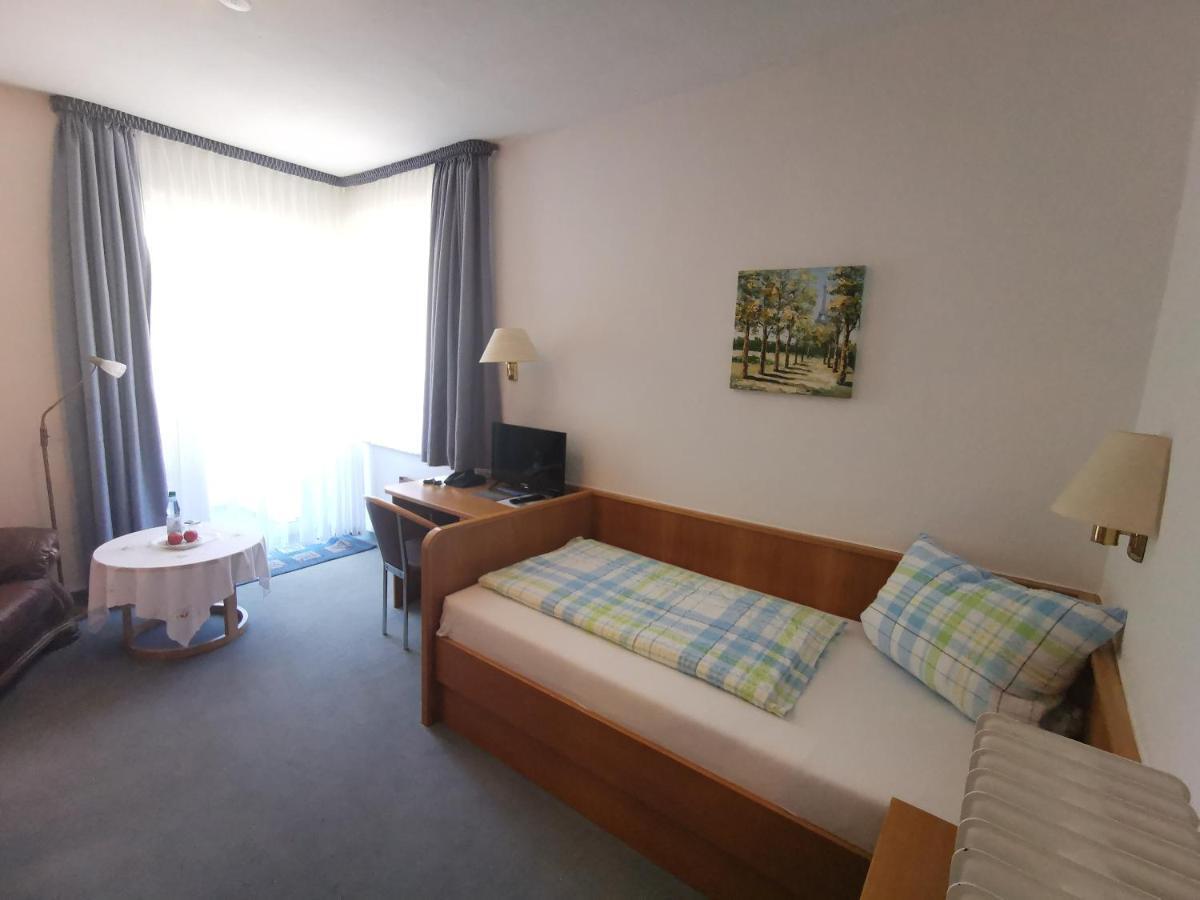 Haus Am Kurpark Hotel Garni Bad Steben Buitenkant foto